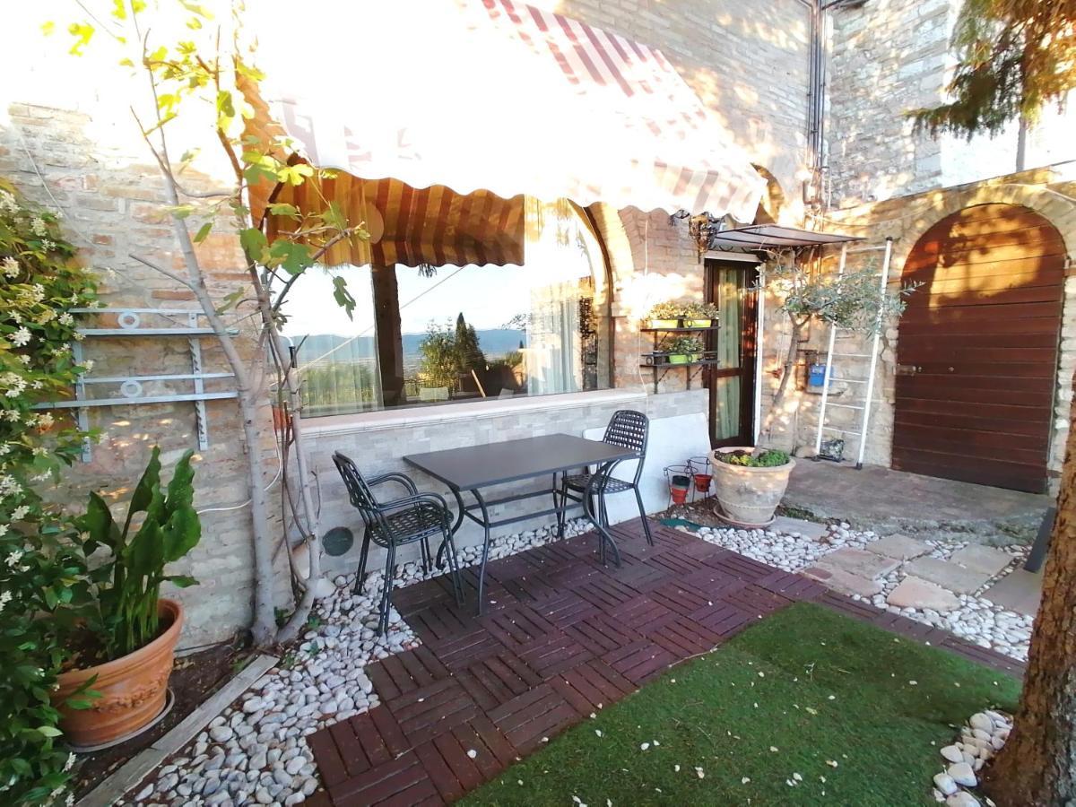 Assisi Garden Suite Luaran gambar